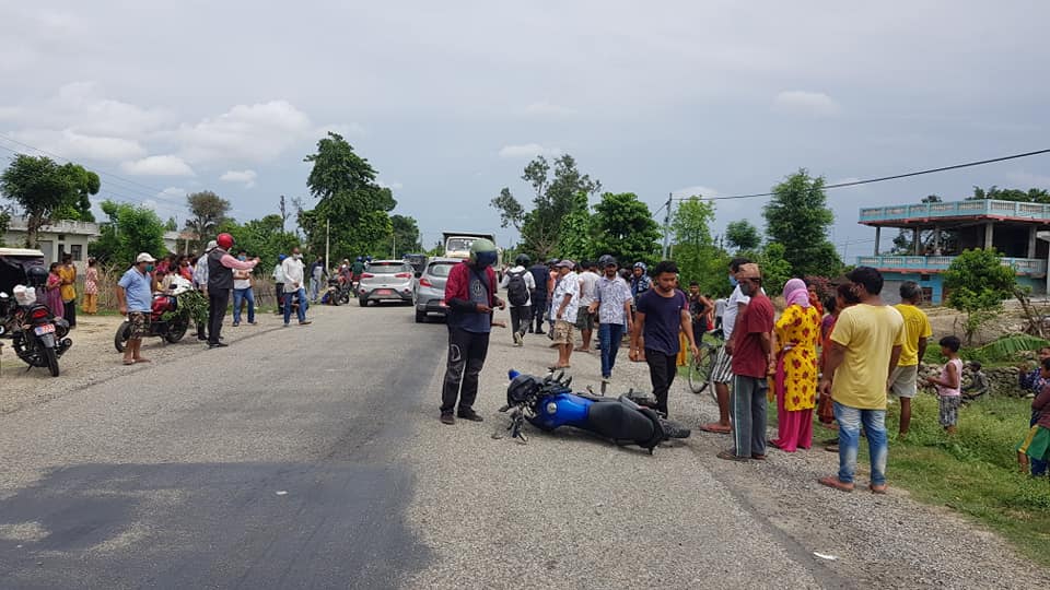 कैलालीमा जीप र मोटरसाईकल एक आपसमा ठोकिदा एक जनाको मृत्यु