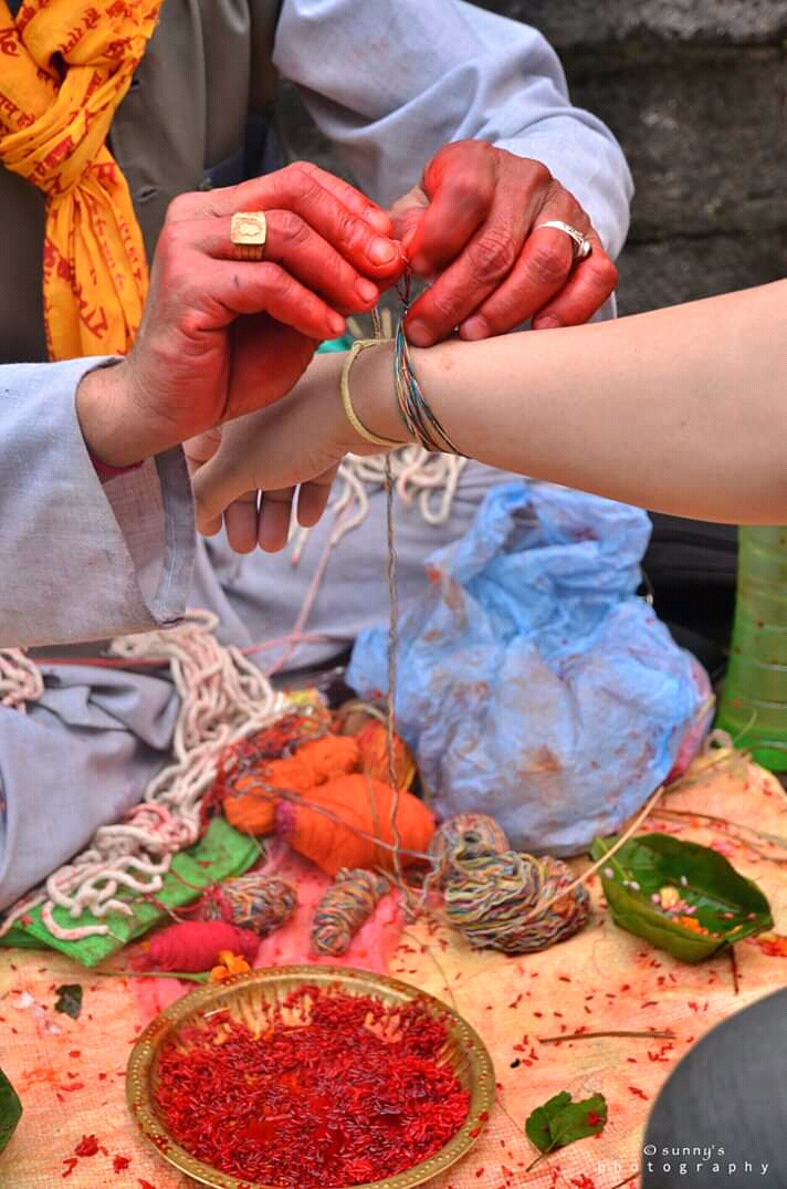 आज जनै पूर्णिमा, रक्षाबन्धन मनाइदै