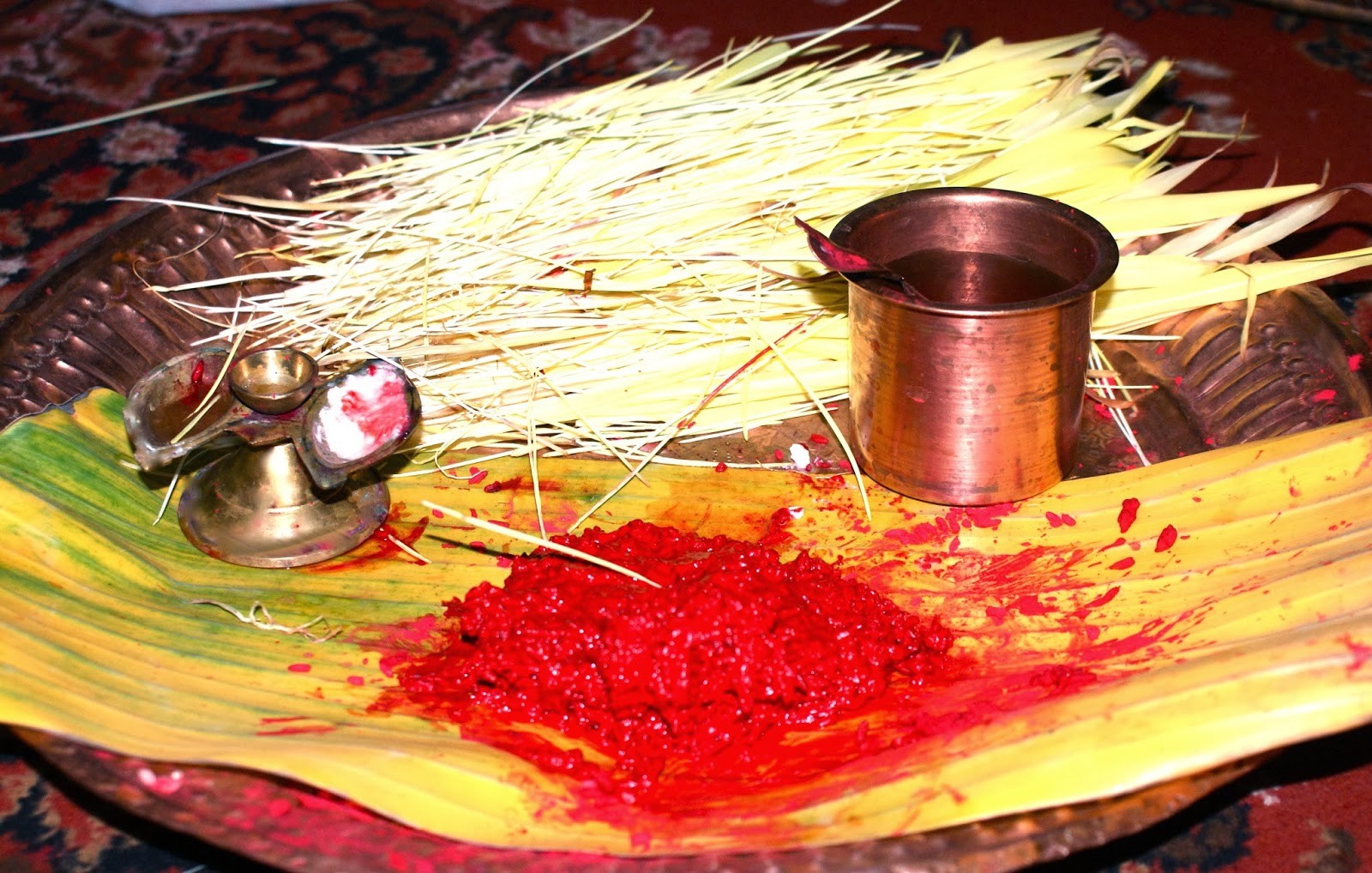 दशैँको टीकाको उत्तम शुभ साइत बिहान १०:१९ बजे