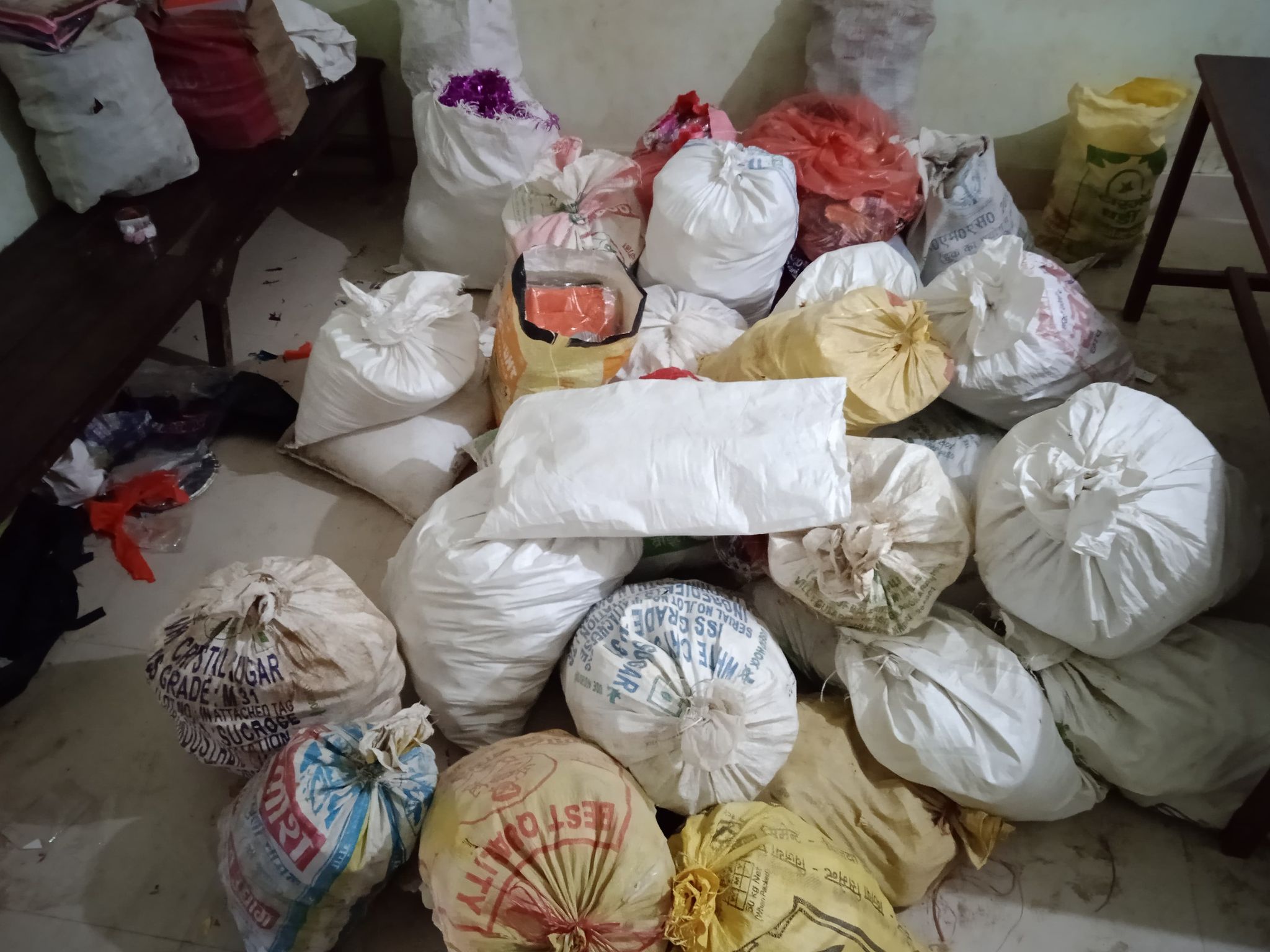 कैलालीमा १ लाख ३८ हजार बराबरको अवैध सामान बरामद