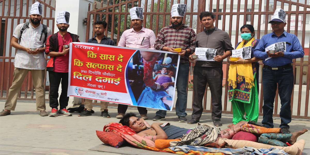 डेढ बर्षअघी सडक दुर्घटनामा दुईटै खुट्टा फ्याक्चर,खर्चको अभावमा दिल दमाईको हुन सकेन् उपचार !