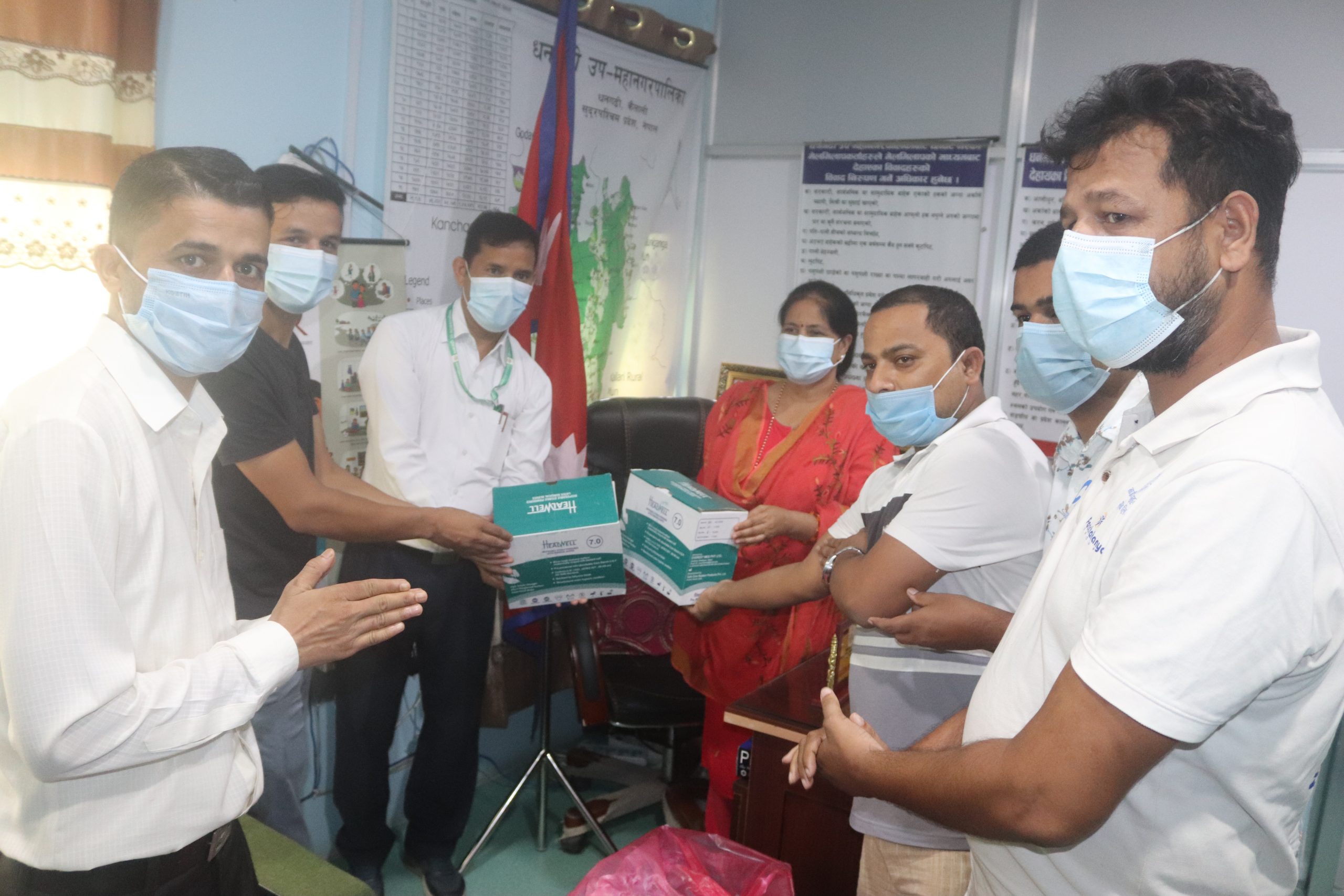 धनगढी जेसिजद्धारा उप–महानगरपालिकालाई ग्लोब्स हस्तान्तरण