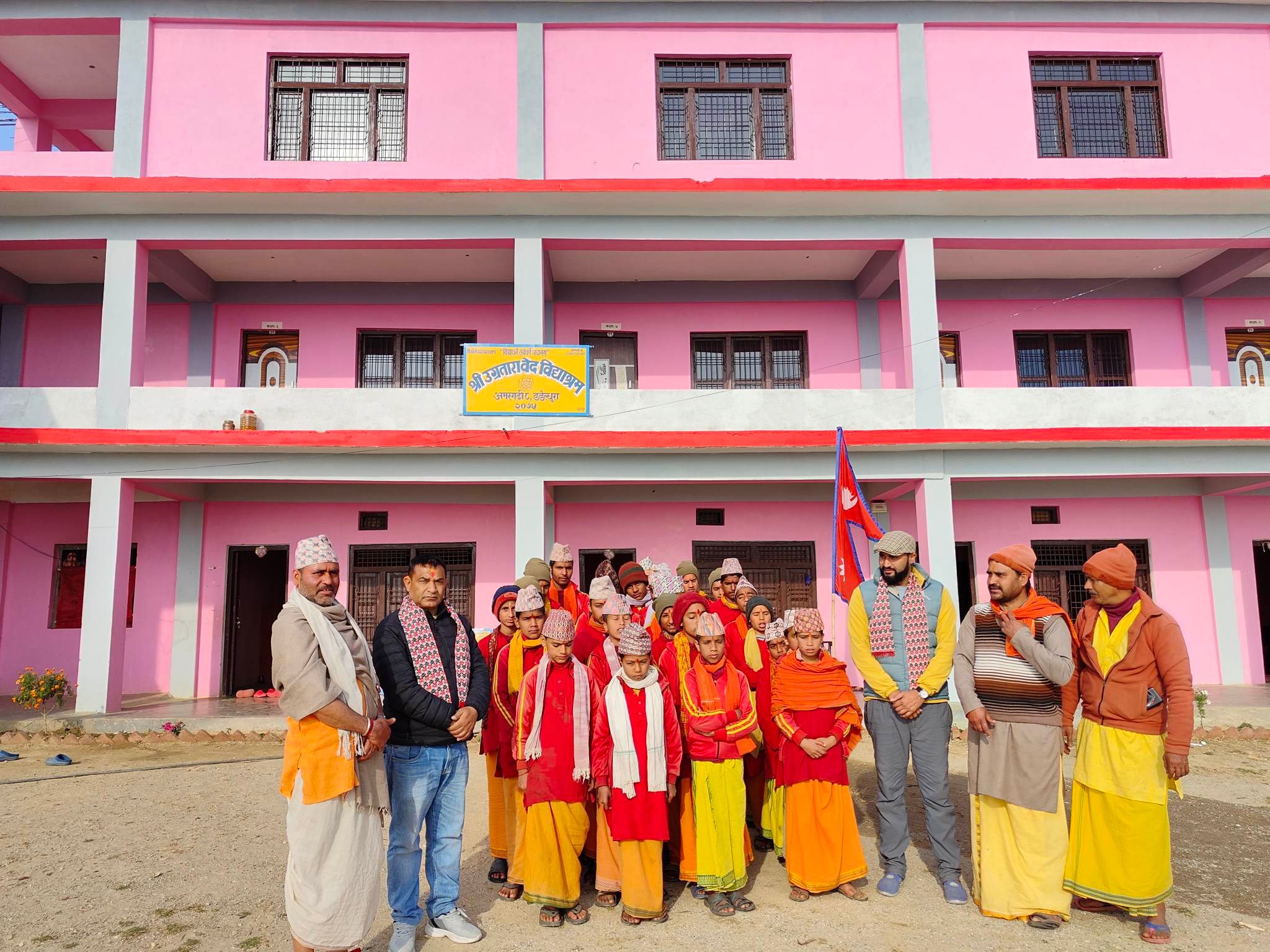 डडेल्धुराको नवदुर्गा गाउँपालिकाका पूर्व अध्यक्ष विष्ट सम्मानित